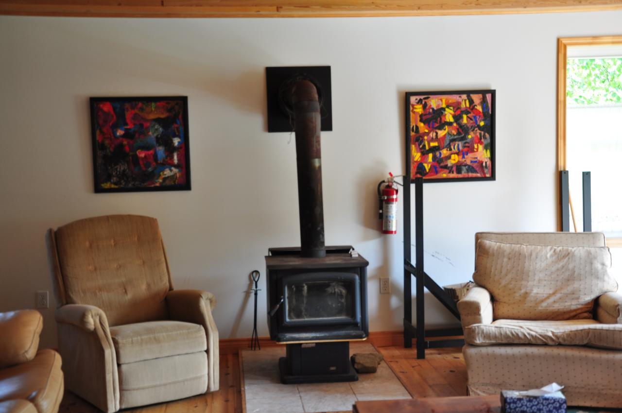 Гостьовий будинок Breton Cove Farmhouse Indian Brook Екстер'єр фото